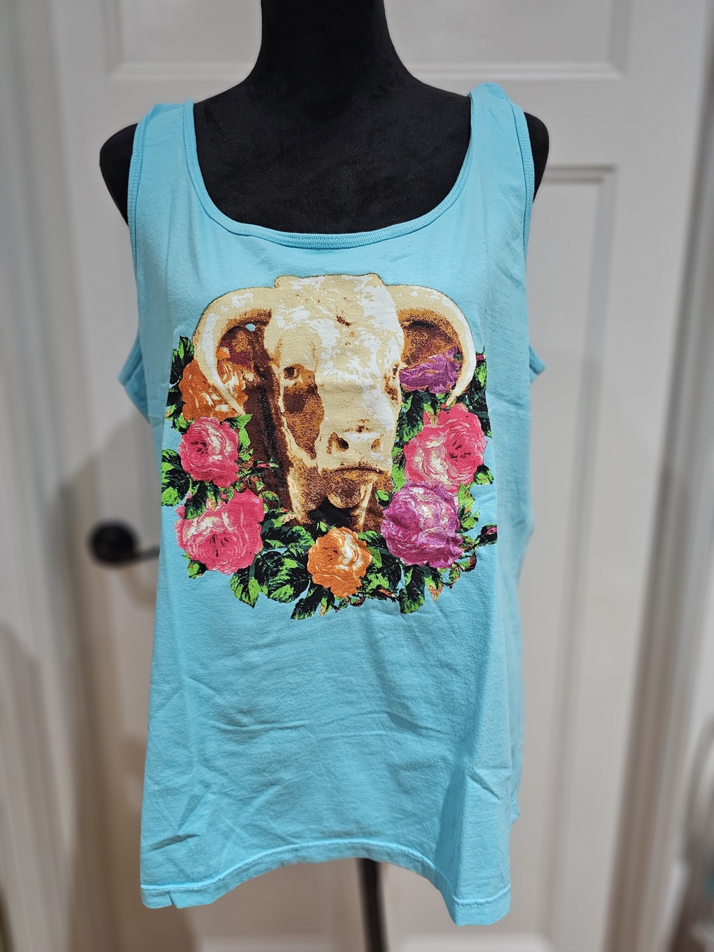 Comfort Colors Turquoise Tank Top with Bull & Roses Print Graphic, NWOT